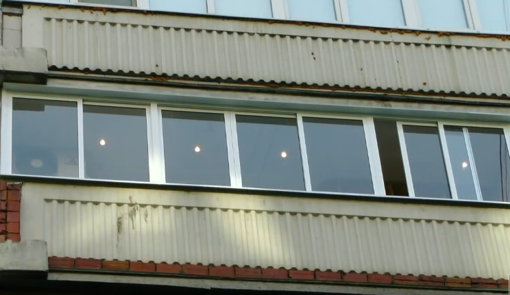 раздвижное алюминиевое остекление балконов
